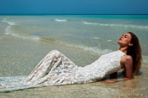 cubana_productions_white dress in water